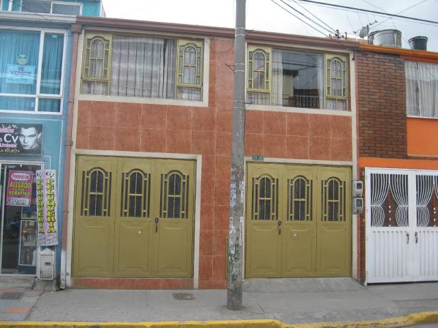 #9 - Casa para Venta en Bogotá - DC - 1
